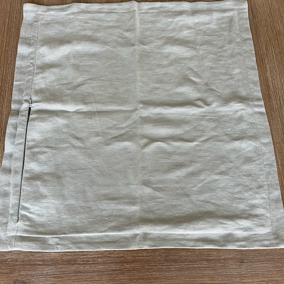 Pottery Barn flax linen 18x18 pillow cover, blue and gray, EUC - Picture 2 of 5